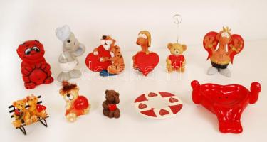 Hangulatos szívecskés dísztárgyak, 11 db