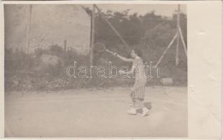 Tennis playing lady, photo