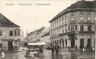 Versec, Városház utca, a Berger testvérek kereskedése, Győry Mór üzlete / Stadthausgasse, town hall street (fa)