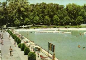 61 db MODERN magyar városképes lap; fürdők / 61 modern Hungarian town-view postcards; spas