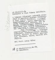 1985-1986 Arany Gábor: Megnyílt a Tihany Club bungallow-telepe, 2 db feliratozott sajtófotó, 18x24 c...