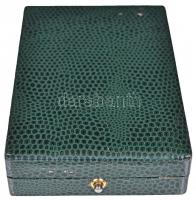 1935. "Magyar Ezüst Érdemkereszt" ezüst kitüntetés karikán jelzéssel, nem eredeti mellszal...