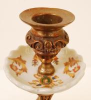 Wong Lee Productions, modern háromkarú gyertyatartó, kézzel festett porcelán részekkel, bronz, jelze...