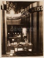 cca 1930 Weiss-Manfred Rt. Csepel, termékbemutató a Budapesti Tavaszi Vásáron, 30x24 cm