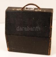 cca 1940 Continental írógép magyar billentyűzettel, tintaszalaggal,eredeti dobozában /
Vintage typew...