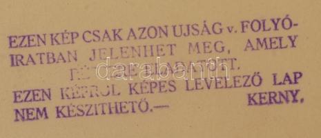 cca 1930-1940 Kerny István (1879-1963): A Hortobágyi-hídnál, pecséttel jelzett vintage fotóművészeti...