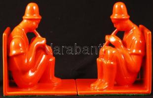 Gorka Géza (1895-1971): Furulyázók, könyvtámasz párban (2db). Repesztett mázas kerámia, egyik restau...