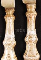 Ezüst (Ag.) nyelű kés-villa készlet, jelzett, 2 db kés javított, eredeti dobozában, bruttó:1800 g