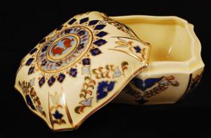 Zsolnay kék-arany mintás ékszeres doboz, kézzel festett, jelzett, hibátlan, 10,5×10,5 cm