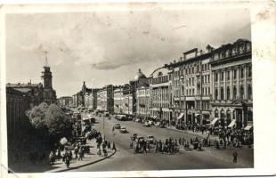 18 db VEGYES külföldi városképes lap; orosz, ukrán, szerb / 18 mixed foreign town-view postcards; Ru...