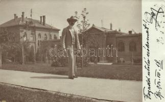 10 db RÉGI magyar városképes lap egy fotóval / 10 old Hungarian town-view postcards with one photo