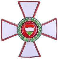 1946. "A Magyar Köztársasági Érdemrend tisztikeresztje" jelzett, zománcozott, aranyozott ezüst kitüntetés függőleges tűvel nem eredeti dísztokban T:2 kis zománcrepedések, csak 403 adományozás!  Hungary 1946. "Order of Merit of the Hungarian Republic, Officer's Cross" hallmarked, enamelled, gilt silver decoration with vertical pin in not original case C:XF small enamel errors, only 403 awarding! NMK 491.
