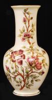 Zsolnay virág mintás váza. kézzel festett, jelzett, hibátlan, m:26,5 cm