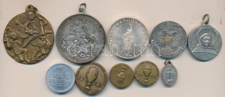 9db vegyes magyar és külföldi jelvény, emlékérem, benne Eucharisztikus Kongresszus, Szent György emlékérem T:vegyes 9pcs of mixed Hungarian and foreign badges, medallions, between them Eucharistic Congress, Saint George medallion C:mixed