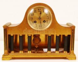 Réz kandalló óra, javításra szorul, nem jár, eredeti kulccsal, jelzés nélkül, m:25 cm, h:32 cm