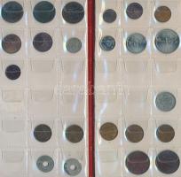Vegyes fémpénz gyűjtemény, 37db ománi, palesztin és bangladesi érme 2 éremtartó albumban T:vegyes
Mi...