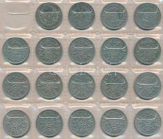 Nagy-Britannia ~200db-os fémpénz gyűjtemény műbőr albumban T:vegyes
Great Britain ~200pcs of coins i...