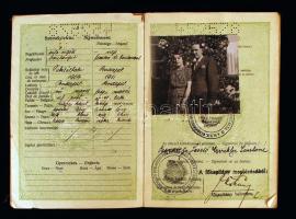 1935 Magyar Királyság által kibocsátott fényképes útlevél házaspár részére / 1935 Hungarian passport
