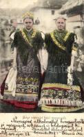 Matyó népviselet, fiatal menyecskék / Hungarian folklore from Mezőkövesd, Matyó costume, young wives (EK)