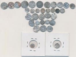 Vegyes: 34db-ból álló vegyes magyar denár, parvus tétel, közte közte II. Béla, V. István, IV. Béla, ...
