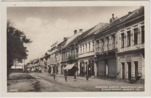 Rimaszombat, Masaryk tér, Jedalna étterem és kávéház, Csordás és Samuel Altmann üzlete, Bata cipőbolt / square, restaurant, cafe, shops 'vissza' So. Stpl