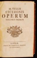 M. Tulli Ciceronis Opera omnia ex recensione Iacobi Gronovii. Accedit Varietas Lectionis Pearcianae, Graevianae, Davisianae cum singulorum librorum Argumentis et Indice Rerum Historico Verborumque Philologico-Critico. Curavit 10. Augustus Ernesti. Lipsiae, 1737, Christiani Martini. Aranyozott, bordázott gerincű egészbőr kötés, gerince kissé molyrágta, színezett lapszélek, a lapok helyenként foltosak, kopottas állapotban / In slightly damaged full leather binding