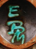 EBM jelzésű fekete-zöld kerámia váza és asztali dísztál, apró mázhibával, 18x21 cm