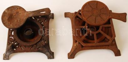 2 db öntöttvas spirituszfőző, az egyik hiányos