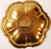 Stilcenter C. Neuhold GesmbH öntött réz asztali dísztál, d: 24 cm, m: 4,5 cm