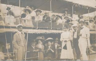 22 db RÉGI külföldi városképes lap és motívumlap; osztrák, horvát, cseh (sok Abbazia és Vienna) / 22 old foreign town-view postcards; Croatian, Austrian, Czech (many Abbazia and Vienna)