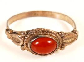 Ezüst (Ag) gyűrű szintetikus kő berakással, jelzett, br: 1,5 g / silver ring, 1,5 g