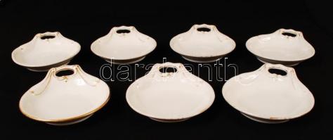 F&M jelzésű aranyozott, levélmintás kistányér, 7 db, d: 11 cm