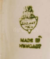 Zsolnay fehér mázas porcelán szarvas, hibátlan, jelzett, 10x11 cm