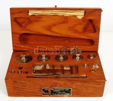 Komplett gyógyszerész súlykészlet fa dobozában / Weight set