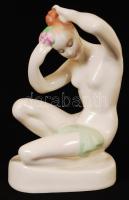 Aquincumi kézzel festett porcelán lány, hibátlan,  jelzett, m:15 cm