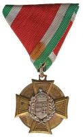 1923. "Legénységi Szolgálati Díszérem" ezüstözött bronz kitüntetés mellszalagon T:2 Hungary 1923. "Medal for Long Service for the Soldiers" silver plated bronze decoration on ribbon C:XF NMK 360.