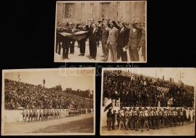 1927. augusztus 28. A római diák olimpiádon részt vett magyar csapat bevonulása és karlendítése Mussolini előtt, ugyanez szeptember 5-én egy emlékműnél, feliratozott fényképek, 13x18 cm