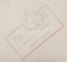 cca 1920-1930 Alep (Syrie): Elisabeth Mareville, a lokálok őzike szemű táncosnője, reklám fotómontáz...