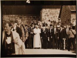 1980 Pólya Zoltán: II. János Pál pápa című képsorozata, 4 db feliratozott fotó, 18x24 cm