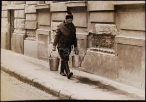 cca 1980 Bánkúti András: Cím nélkül, pecséttel jelzett fotóművészeti alkotás, 16x24 cm