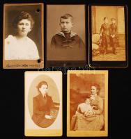 cca 1880-1920 5 db vizitkártya, közte egy MÁV uatzási igazolvány