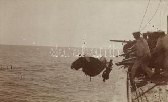1915 Akna dobás / K.u.K. navy, mariners of SMS Blitz throwing a shell, photo