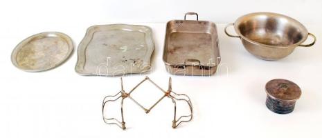 Régi fém tárgyak, evőeszközök, néhány jelzett, tárgyak összesen:6 db, evőeszközök:17 db