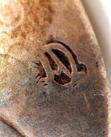 Ezüst (Ag.)kis kanál és egy ezüst törött kanálvég, jelzett, nettó:25 g