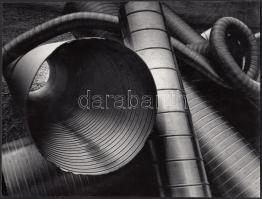 cca 1970-1980 Gebhardt György (1910-1993): Csövek orgiája, jelzetlen vintage fotóművészeti alkotás a szerző hagyatékából, 18x24 cm