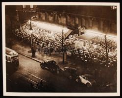 1976 Brassai Halász Gyula (1899-1984) fotográfus saját kézzel írt, üdvözlő sorai / 1976 Autograph gr...