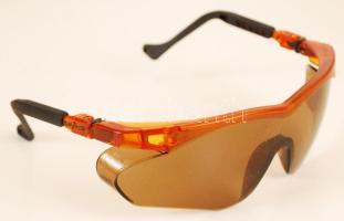 UVEX síszemüveg eredeti tokjában / In original case