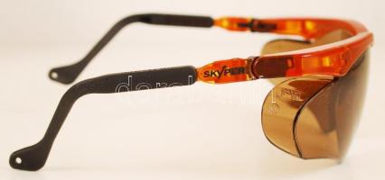 UVEX síszemüveg eredeti tokjában / In original case