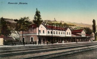Komorske Moravice, Bahnhof / railway station