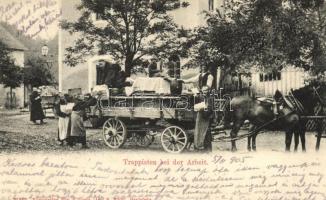 Banjaluka, Trappisten bei der Arbeit / monks working at the Trappist cheese manufacture